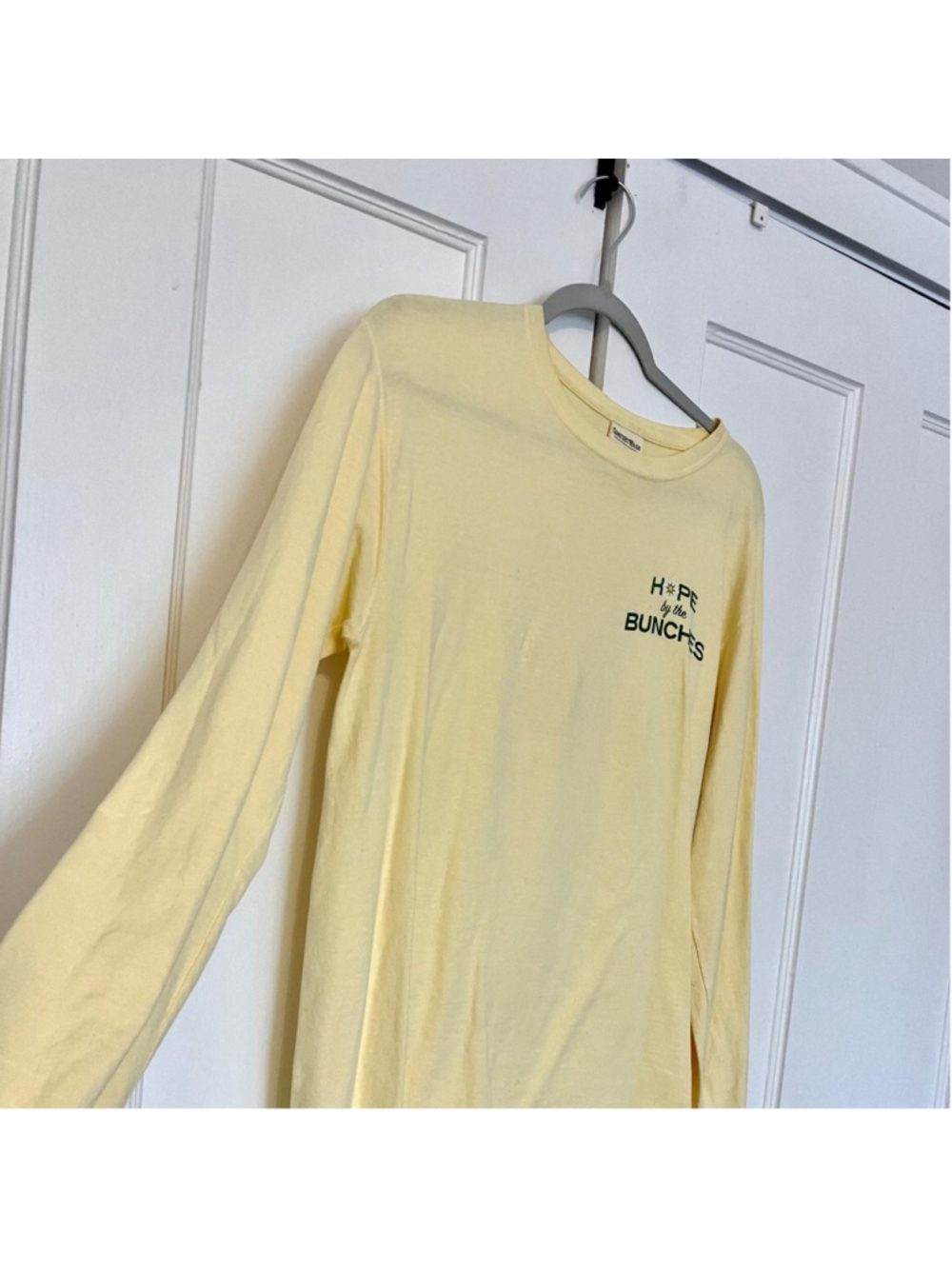 Comfort Wash Macy's Flower Show Long Sleeve Pastel Yellow Shirt (Small)